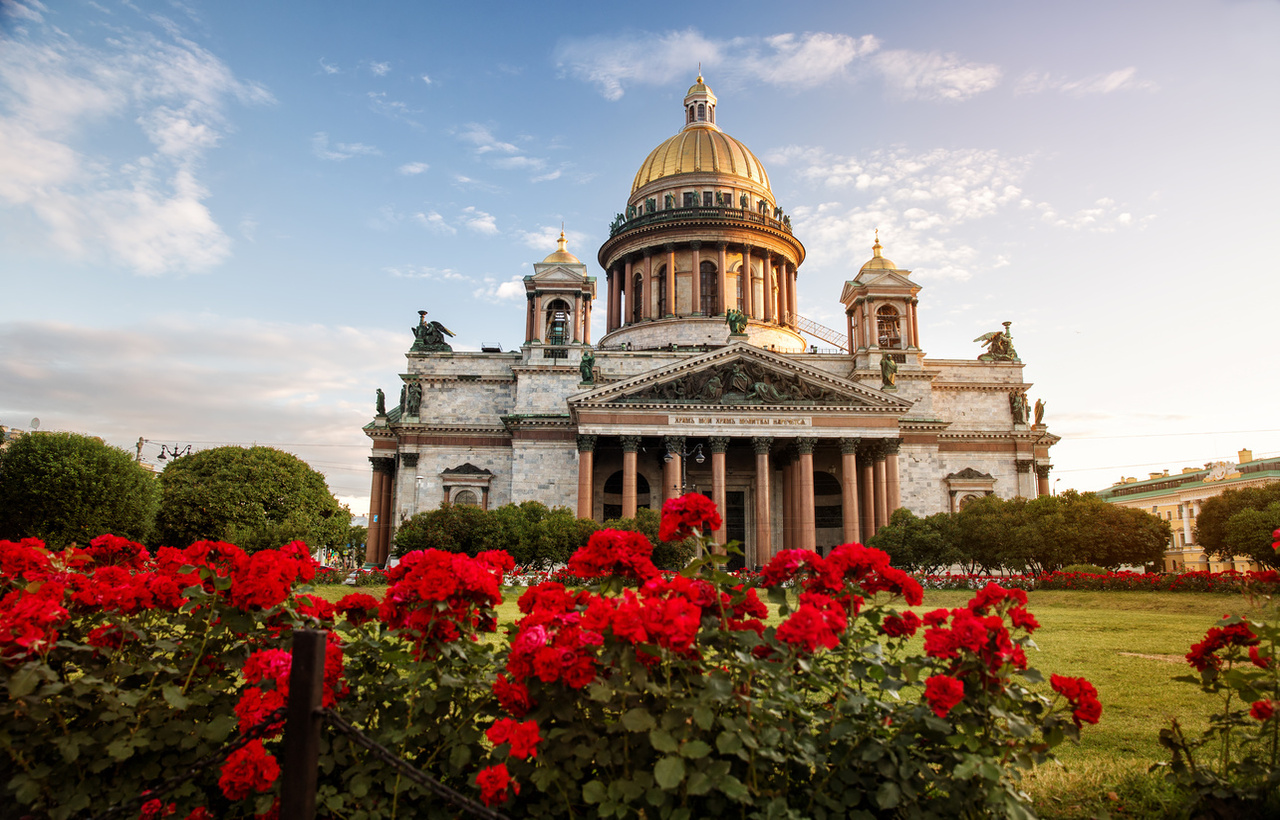 Обзорная экскурсия по Санкт-Петербургу и посещение Екатерининского дворца и парка